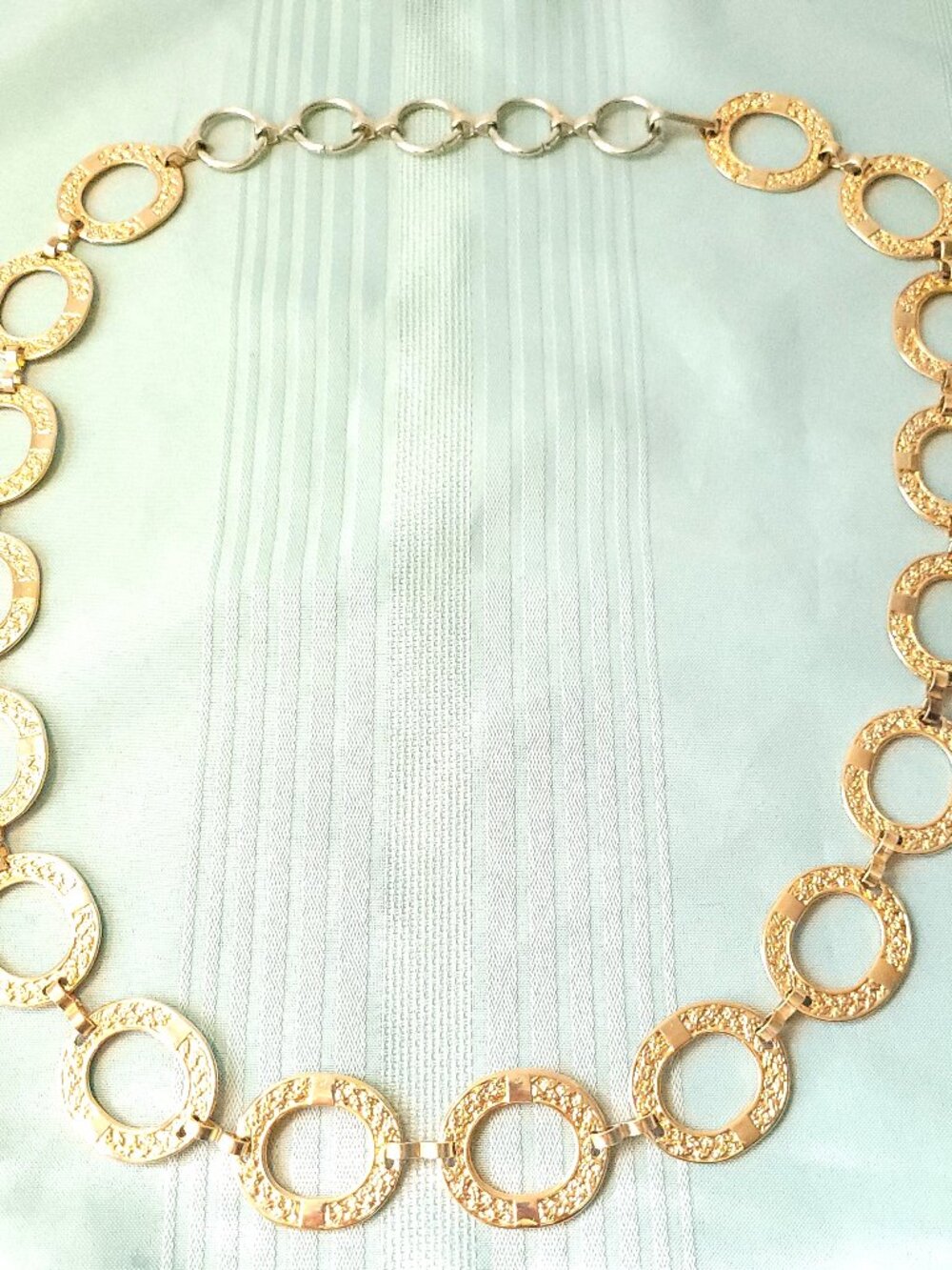 1980s Textured Gold Tone Circle Link Chain Belt Adjustable 38.5 inches total len